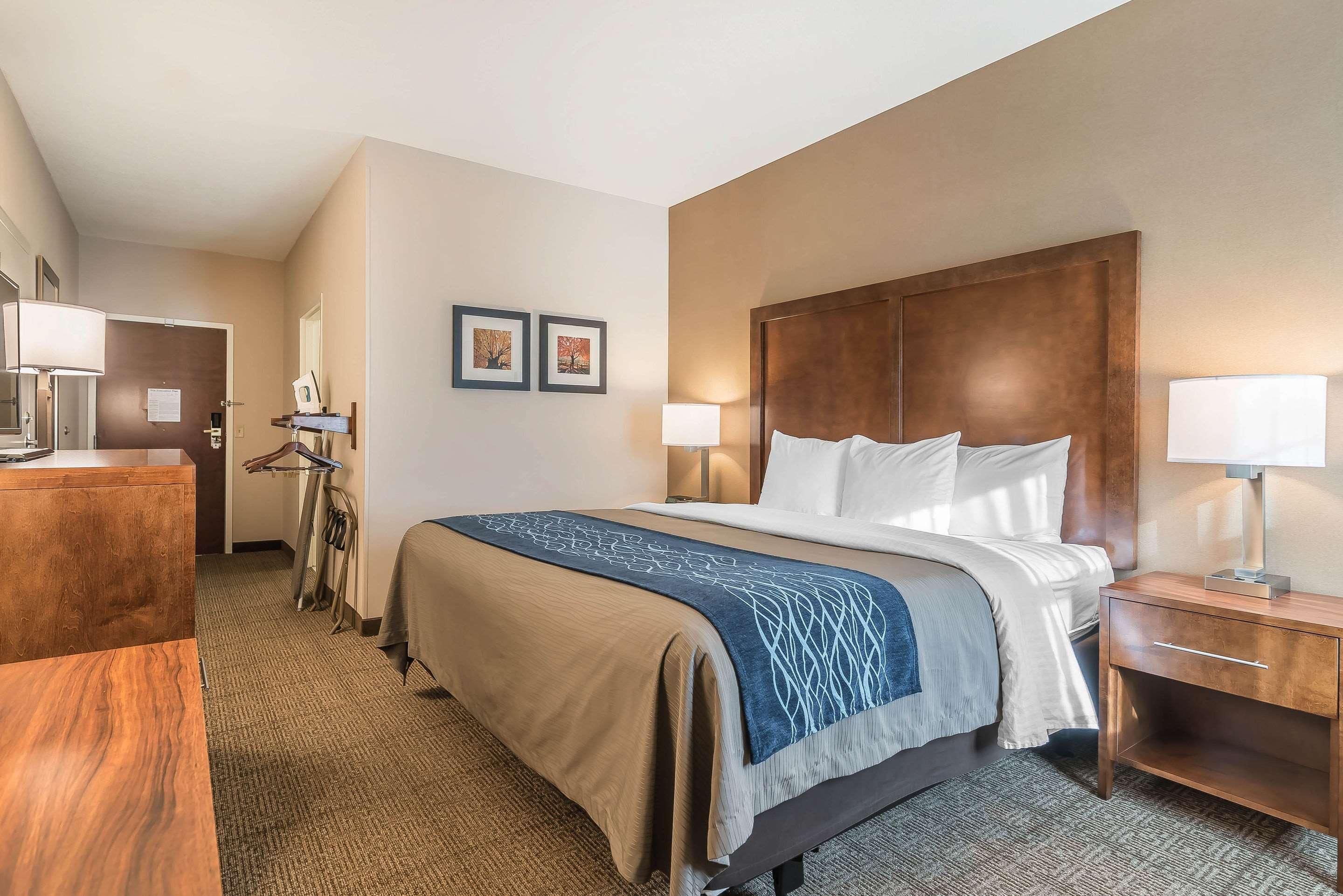 Comfort Inn Конкорд Экстерьер фото
