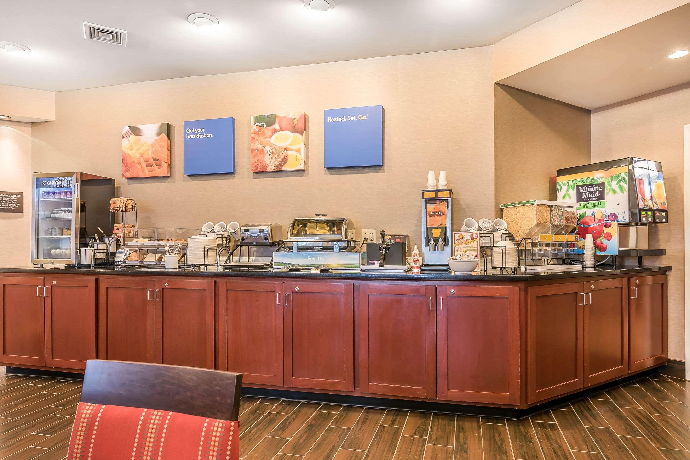 Comfort Inn Конкорд Экстерьер фото