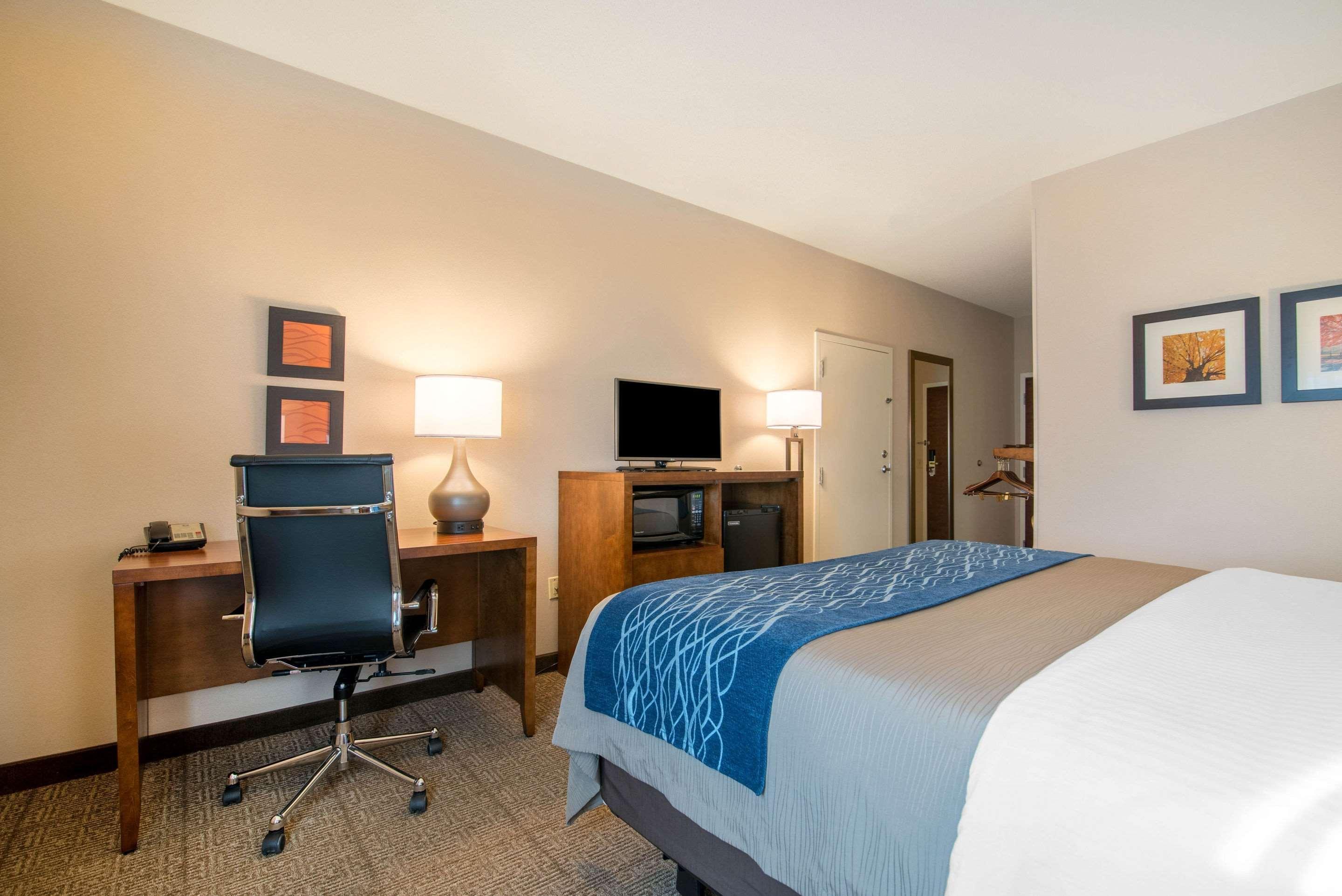 Comfort Inn Конкорд Экстерьер фото