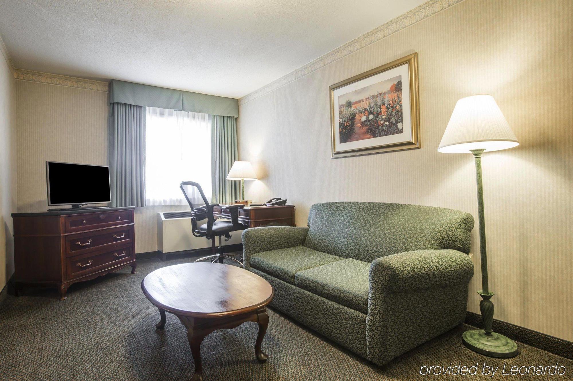 Comfort Inn Конкорд Экстерьер фото