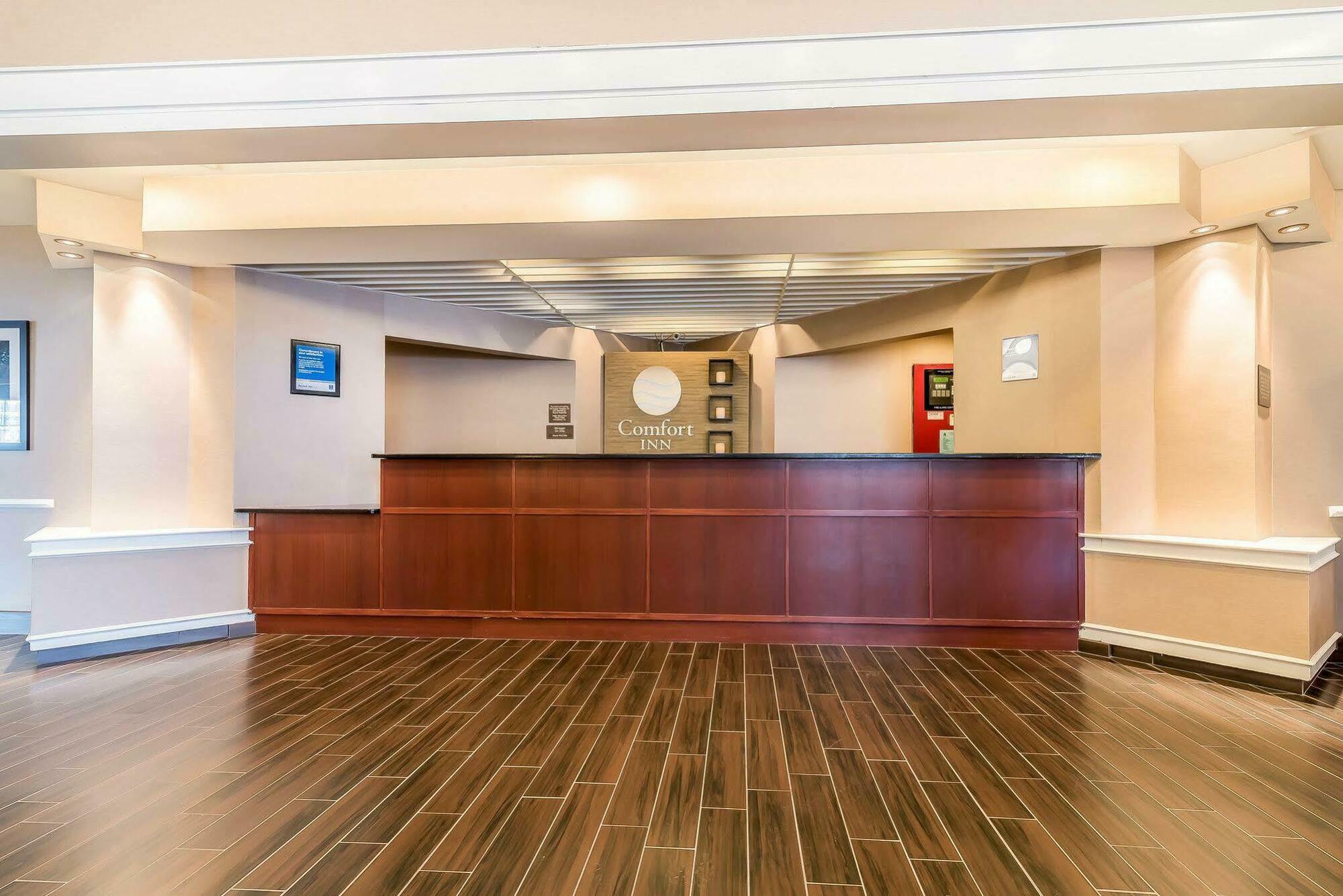 Comfort Inn Конкорд Экстерьер фото